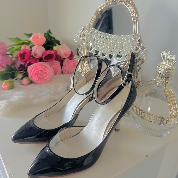 Black and gold patent strap heels - 230cm - Picture 2 of 6